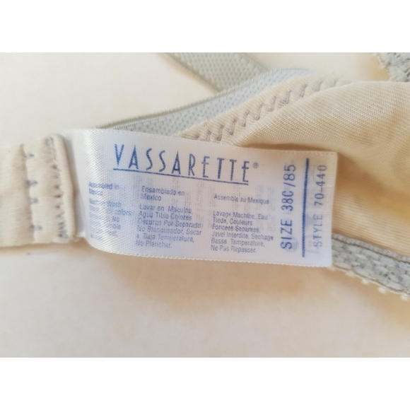 Vintage Vassarette Second Skin Satin Bra - Picture 15 of 16
